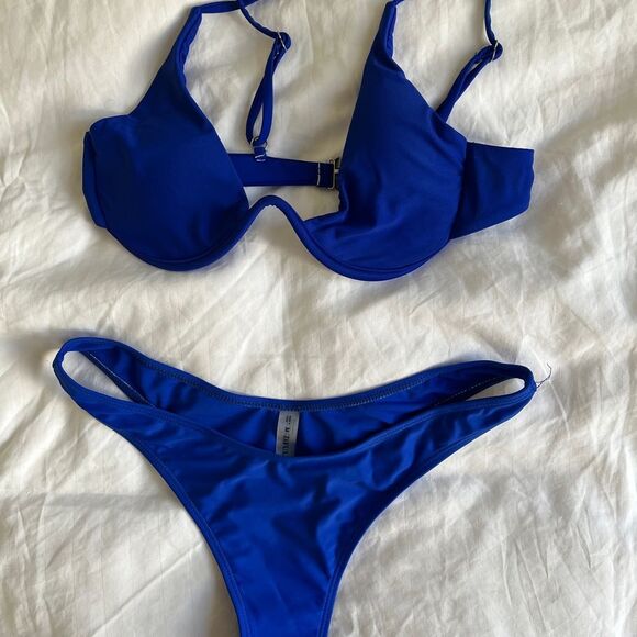 Zaful Other - Blue underwire bikini top small/bottoms medium